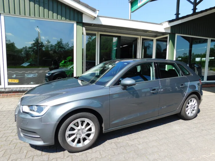 Audi A3 (2015) — foto 1