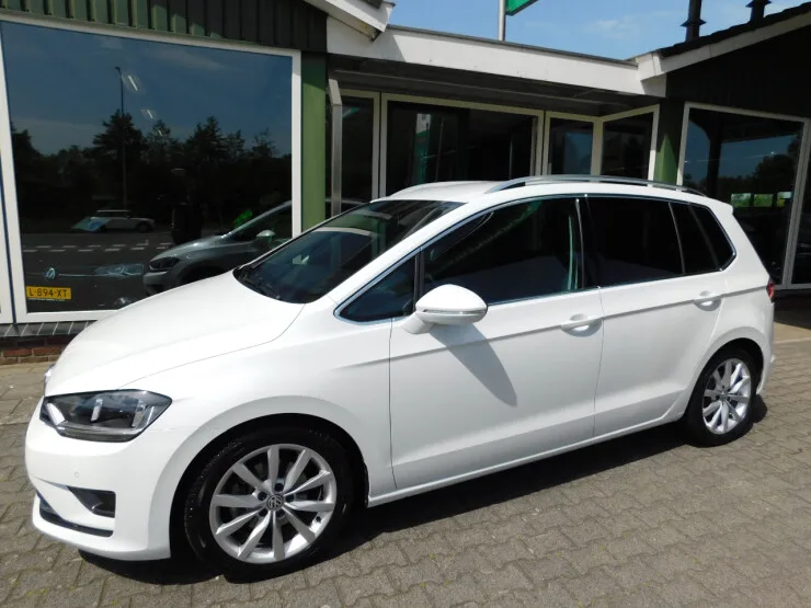 Volkswagen Golf-sportsvan (2016) — foto 1