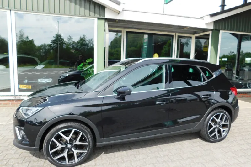 SEAT Arona (2019)