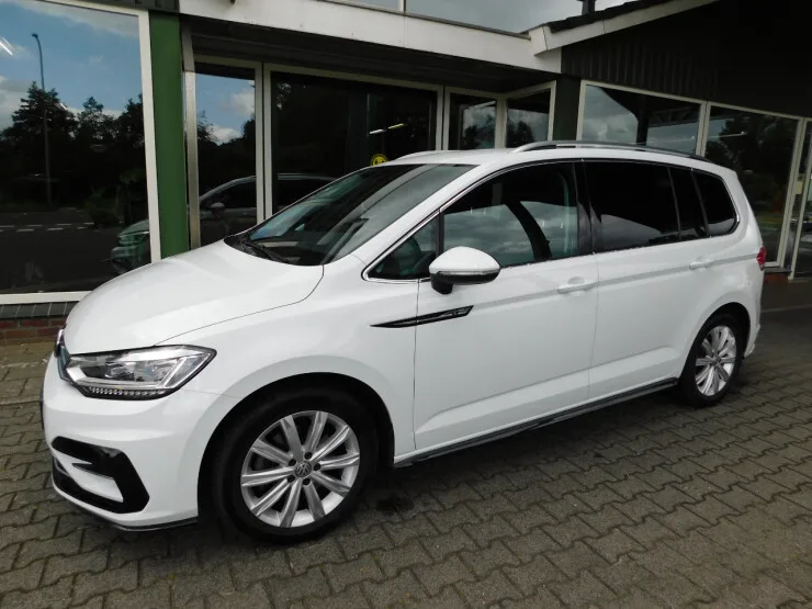 Volkswagen Touran (2017) — foto 1