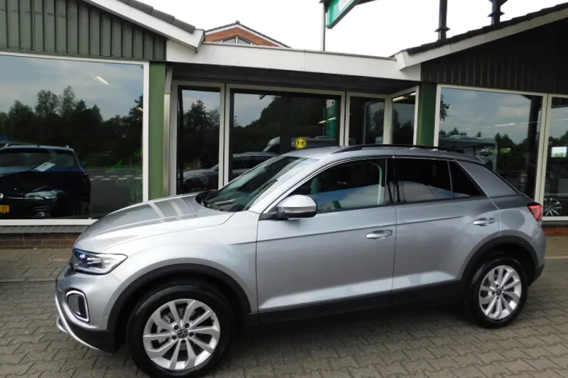 Volkswagen T-Roc (2025)