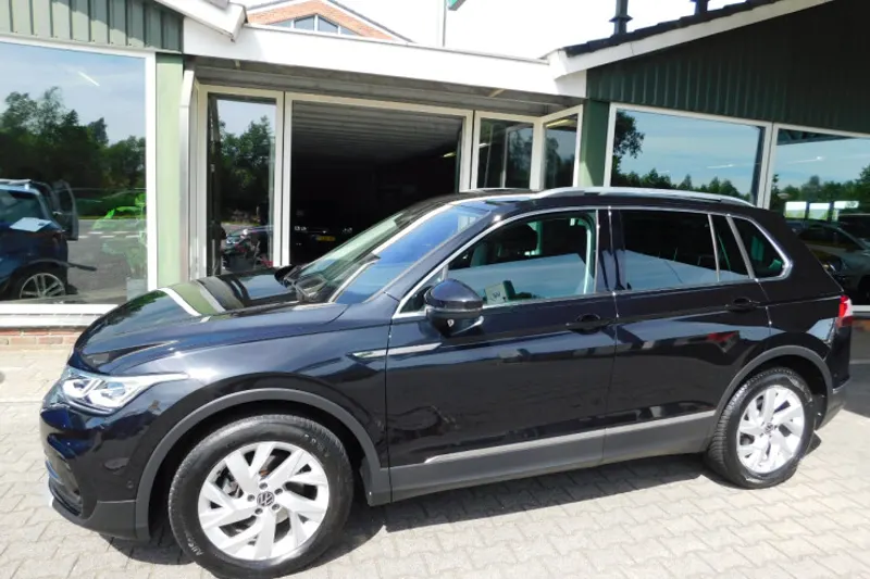 Volkswagen Tiguan (2021)
