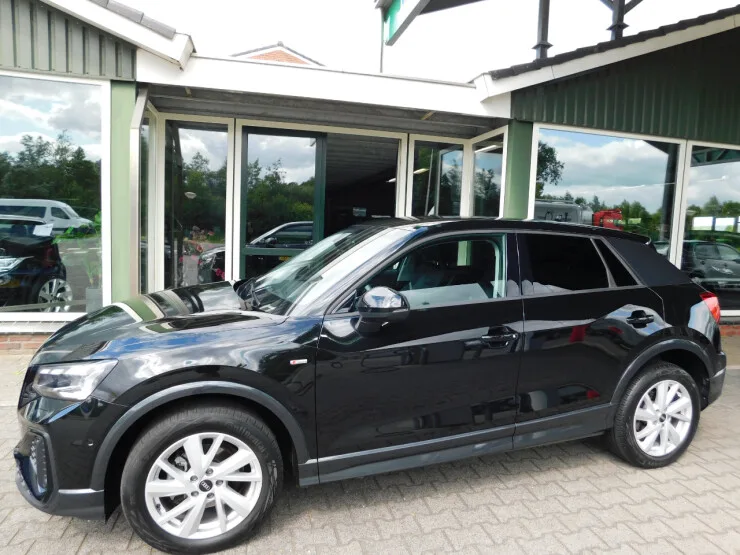 Audi Q2 (2017) — foto 1