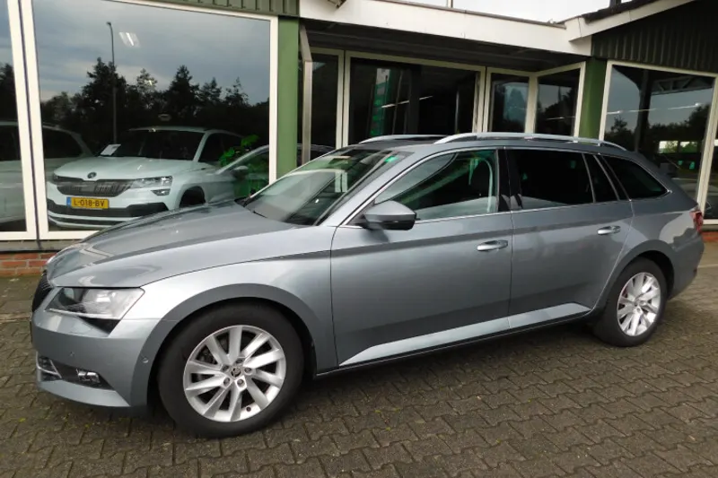 Škoda Superb (2017)