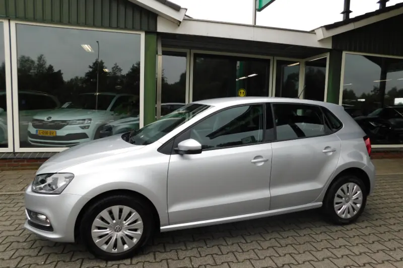 Volkswagen Polo (2015)