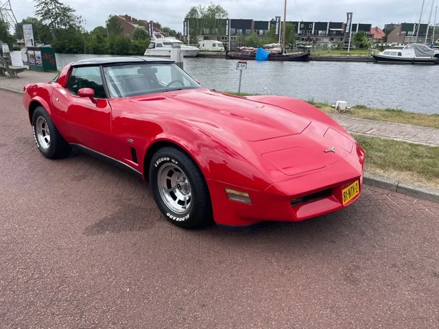 Chevrolet Corvette (1980) — foto 1