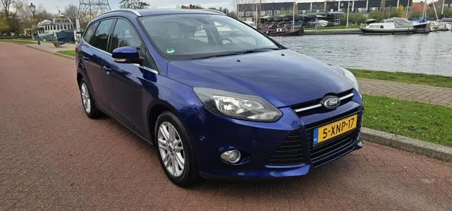 Ford Focus (2014) — foto 1