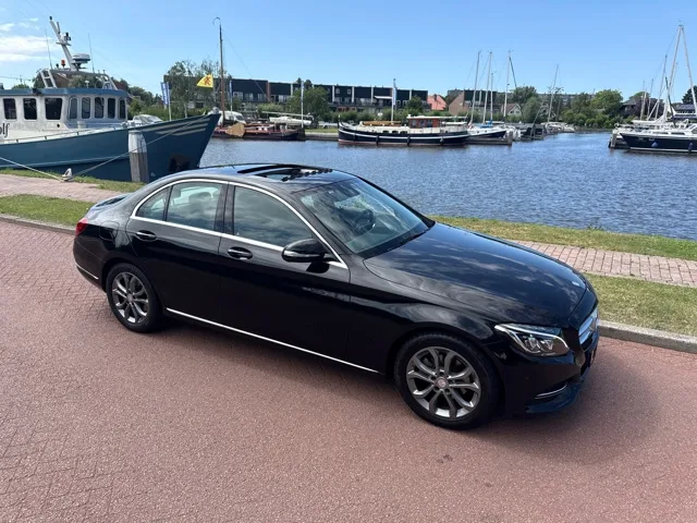 Mercedes-Benz C-Klasse (2015) — foto 1