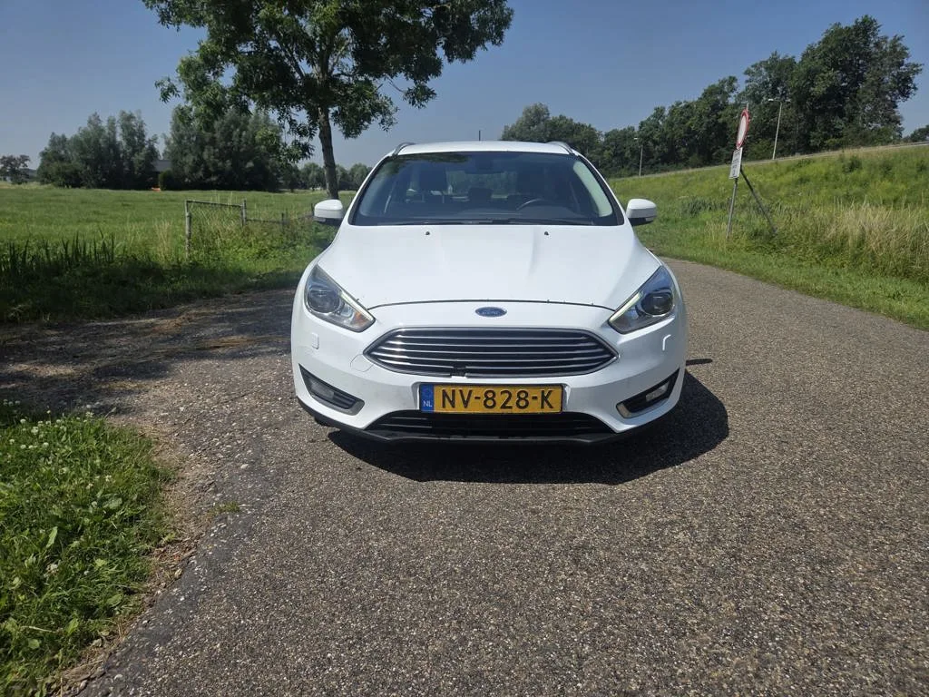Ford Focus (2017) — foto 1