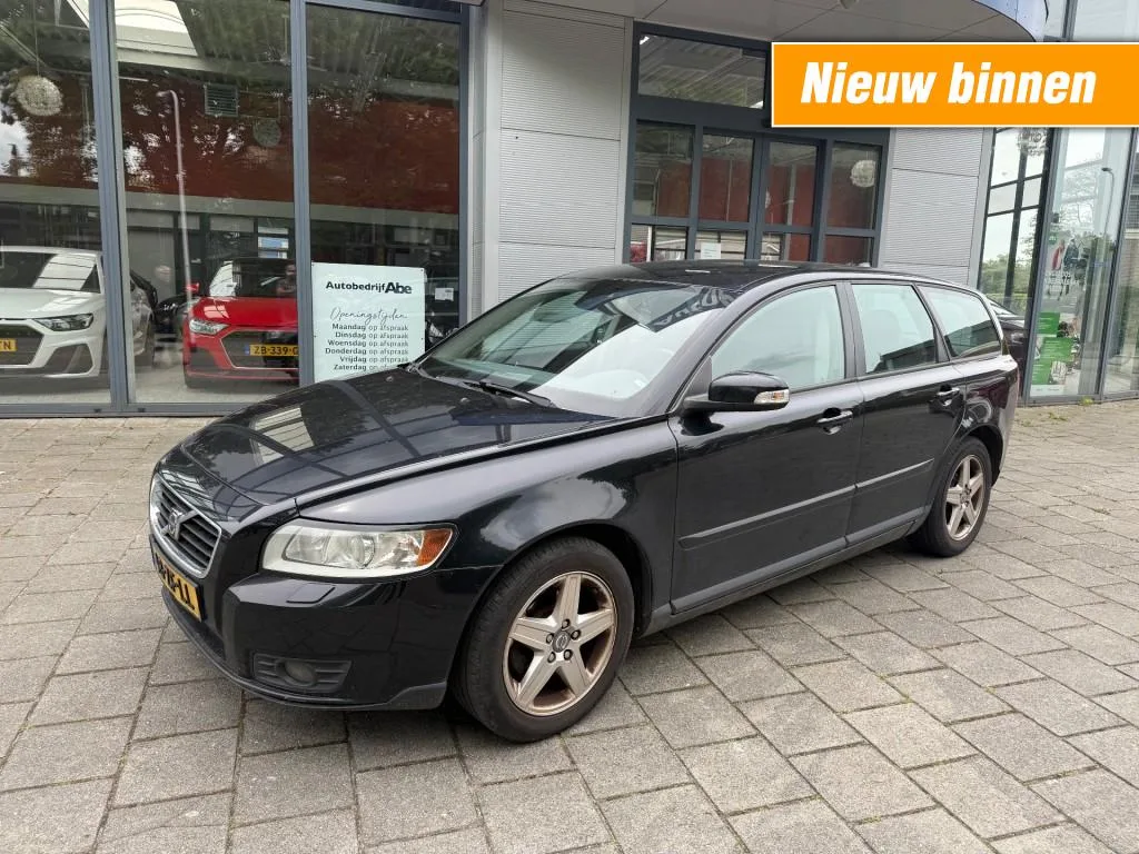 Volvo V50 (2008) — foto 1