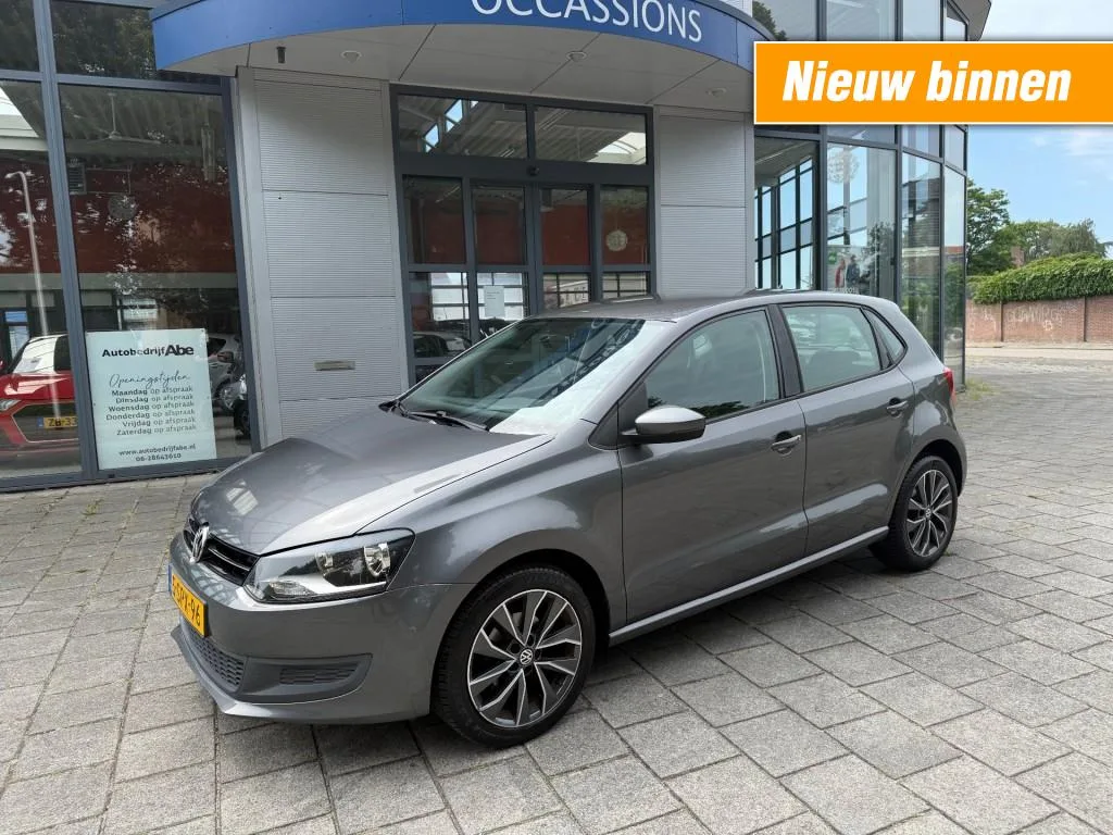 Volkswagen Polo (2013) — foto 1