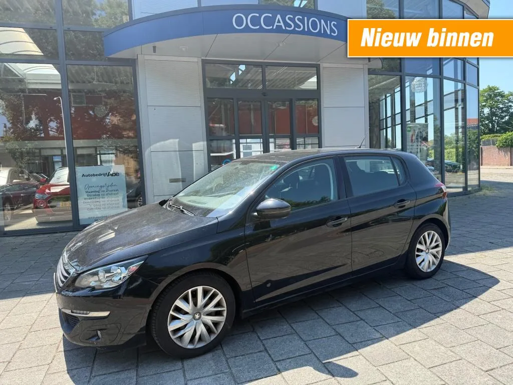 Peugeot 308 (2015) — foto 1