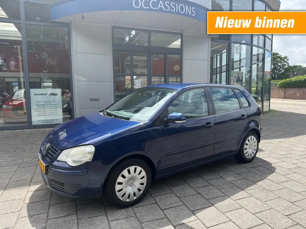Volkswagen Polo (2009) — foto 1