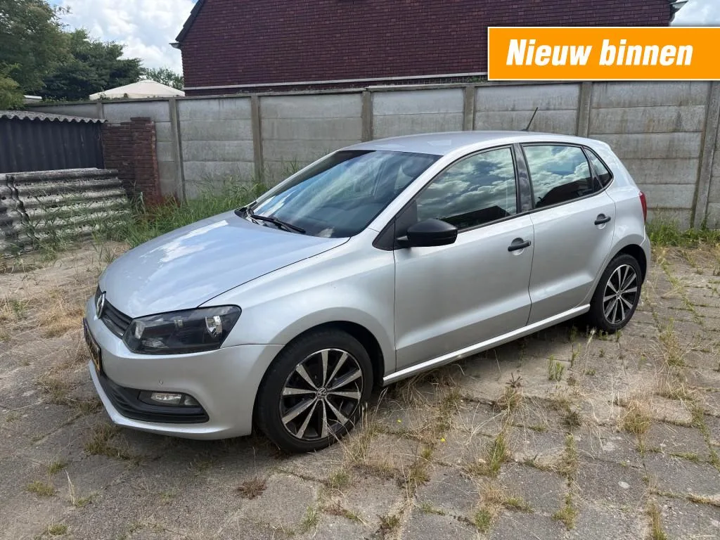 Volkswagen Polo (2014) — foto 1