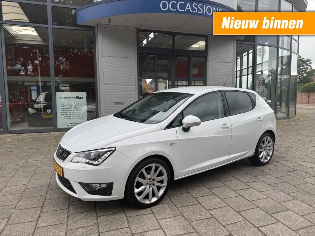 SEAT Ibiza (2015) — foto 1