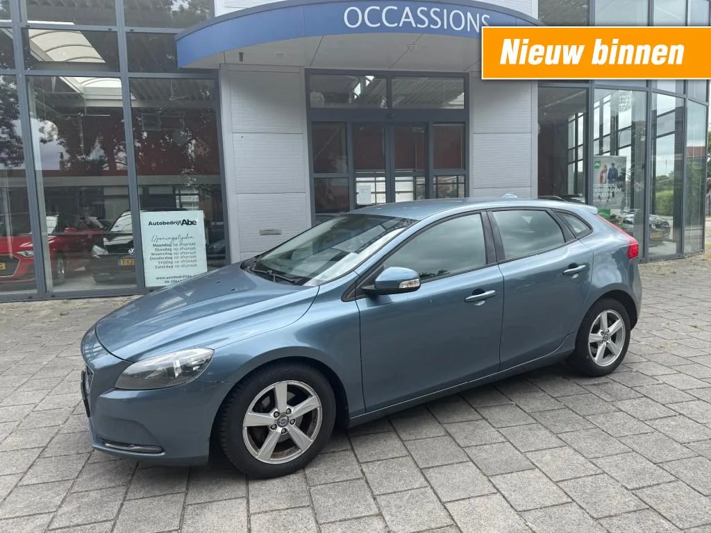 Volvo V40 (2013) — foto 1