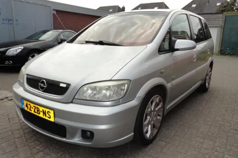 Opel Zafira (2002)