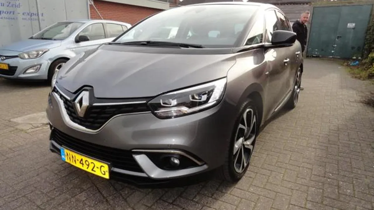 Renault Scénic (2017) — foto 1