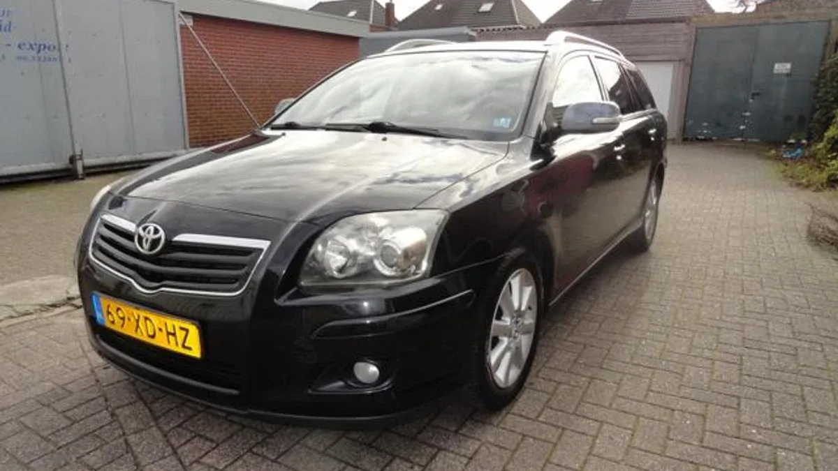 Toyota Avensis (2007) — foto 1
