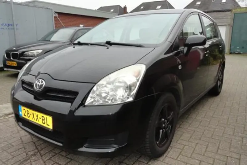 Toyota Verso (2007)