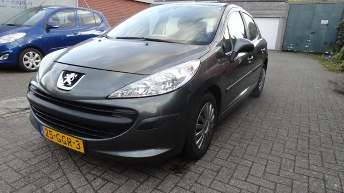 Peugeot 207 (2008) — foto 1