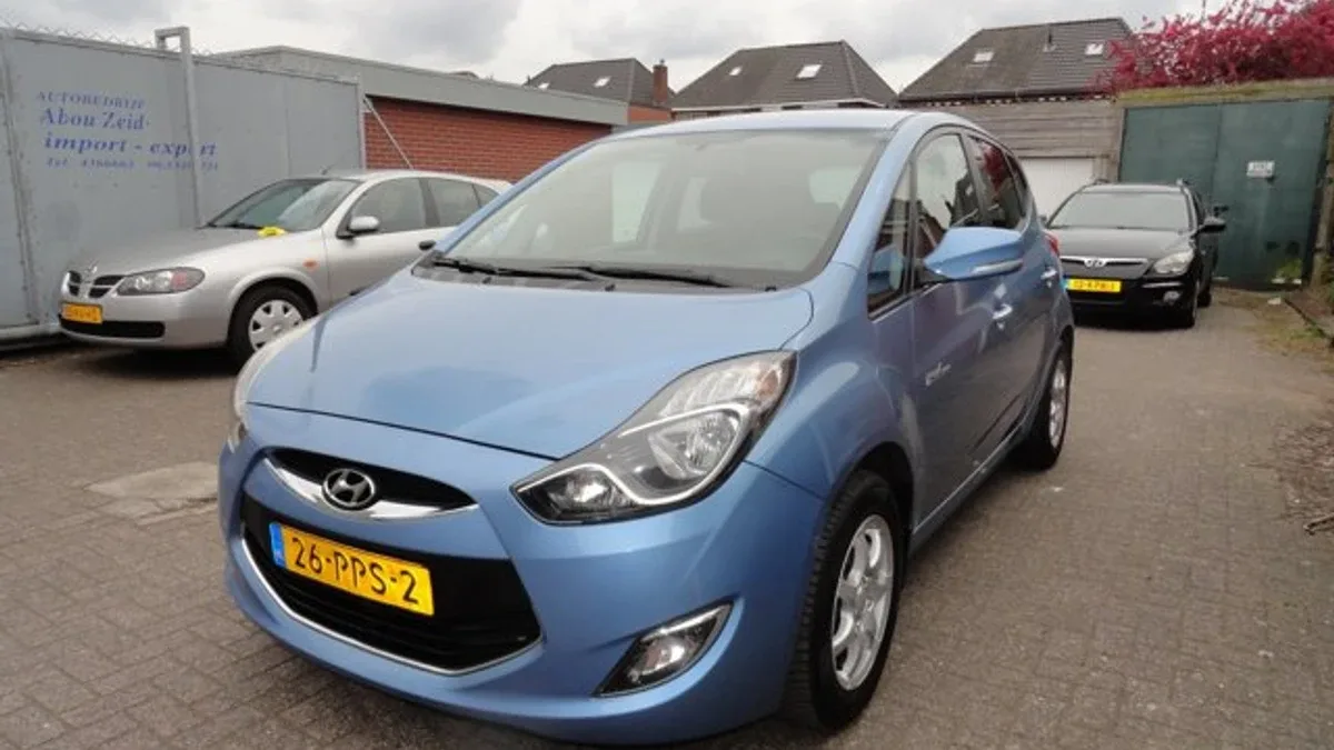 Hyundai ix20 (2011) — foto 1