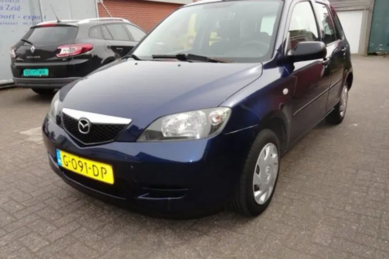 Mazda 2 (2003)