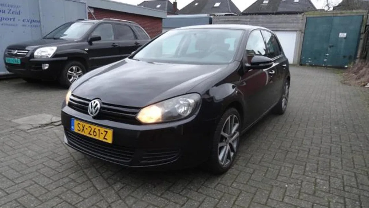 Volkswagen Golf (2009) — foto 1