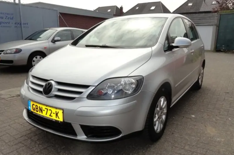 Volkswagen Golf (2005)