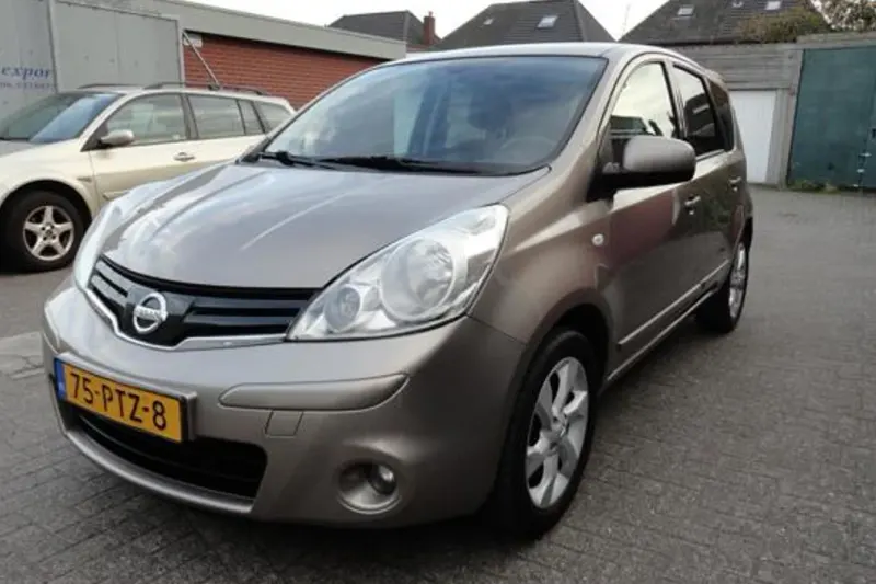 Nissan Note (2011)