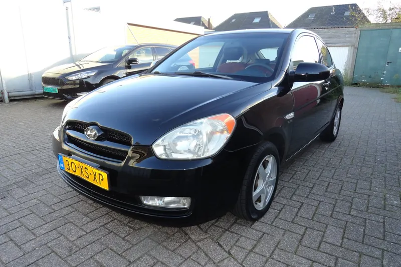Hyundai Accent (2007)