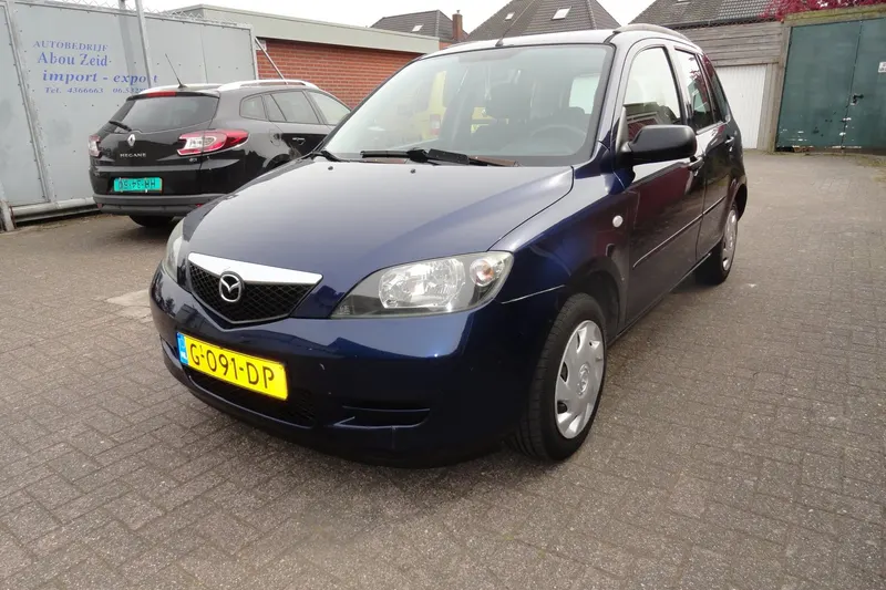 Mazda 2 (2003)