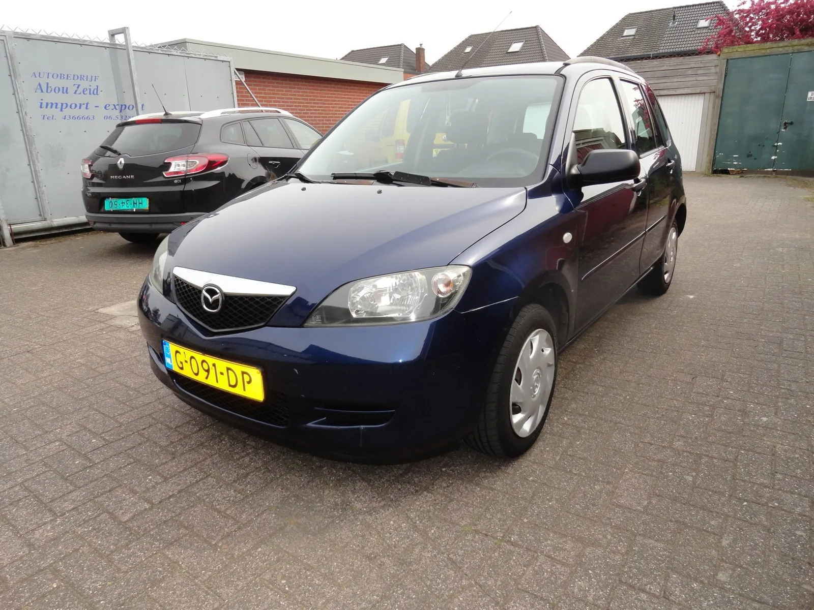 Mazda 2 (2003) — foto 1