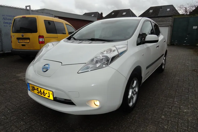 Nissan Leaf (2016)