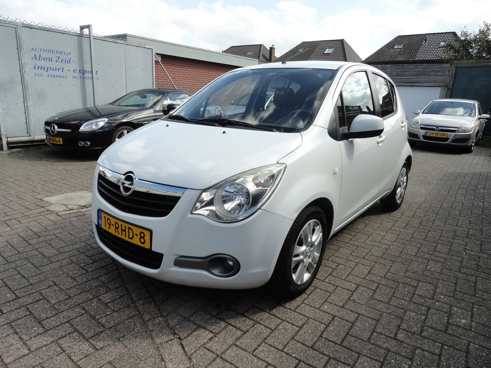 Opel Agila (2011) — foto 1