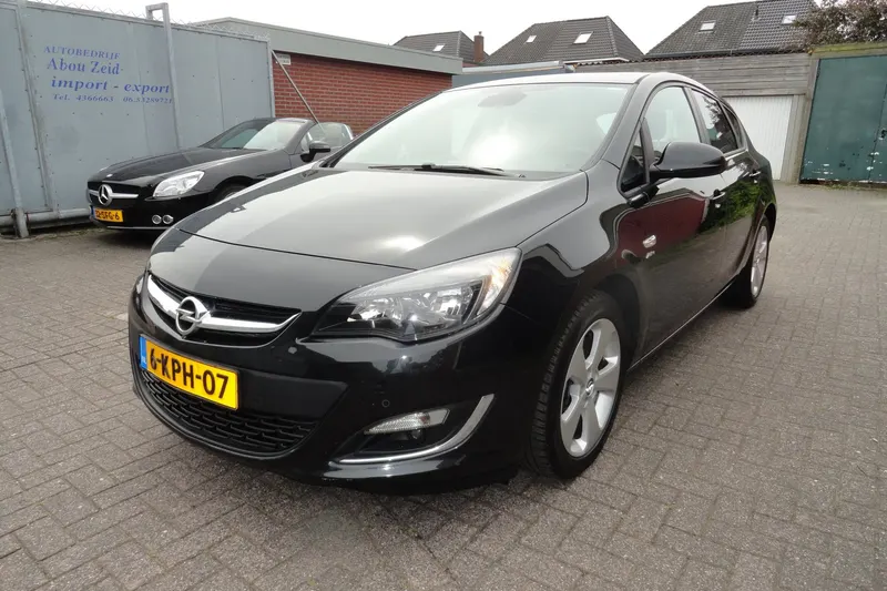 Opel Astra (2013)