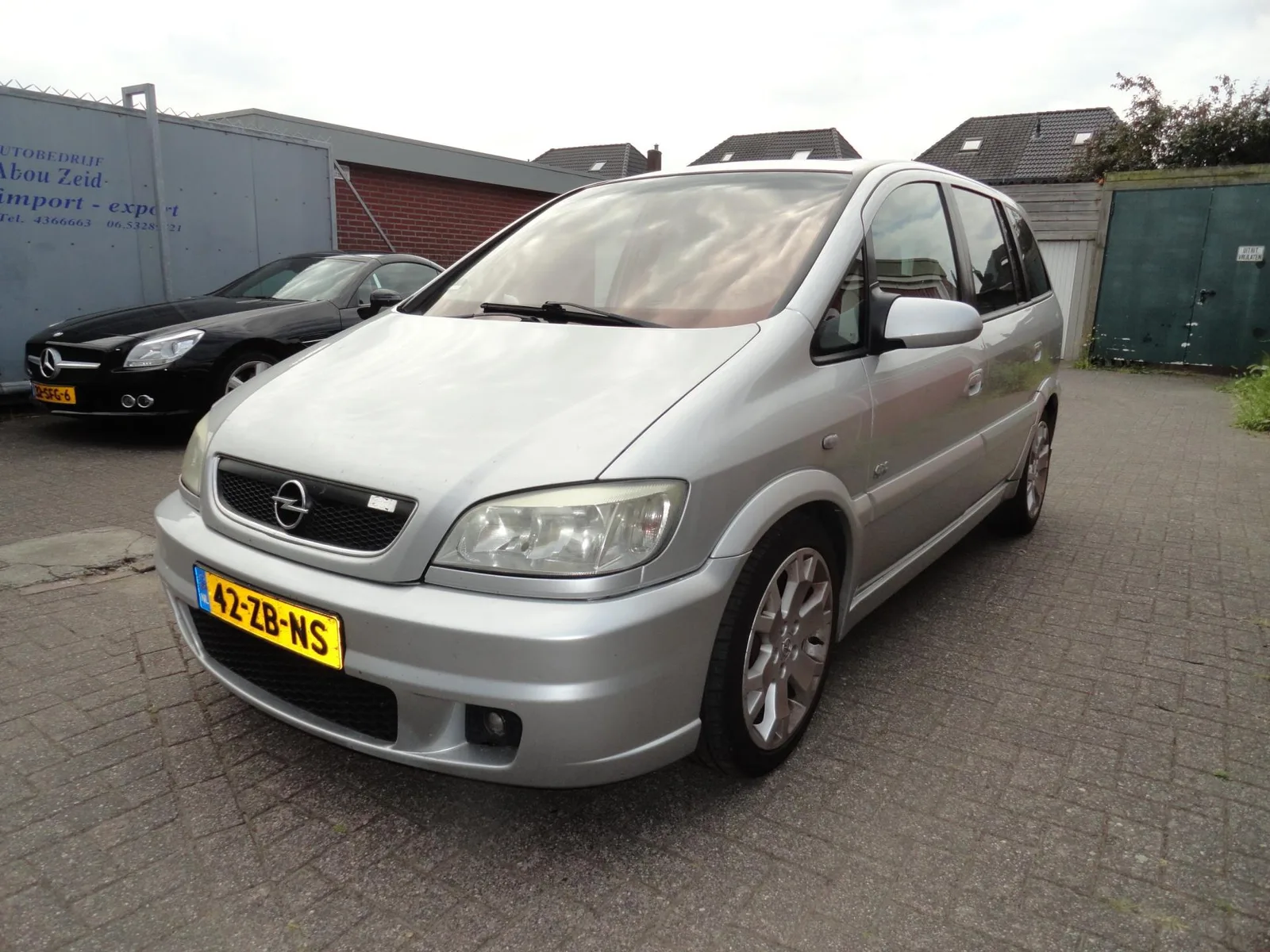 Opel Zafira (2002) — foto 1