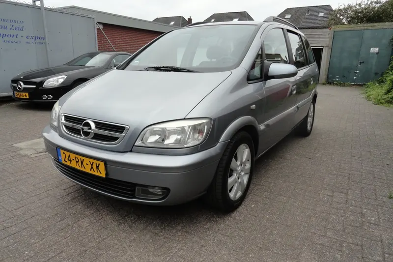 Opel Zafira (2005)