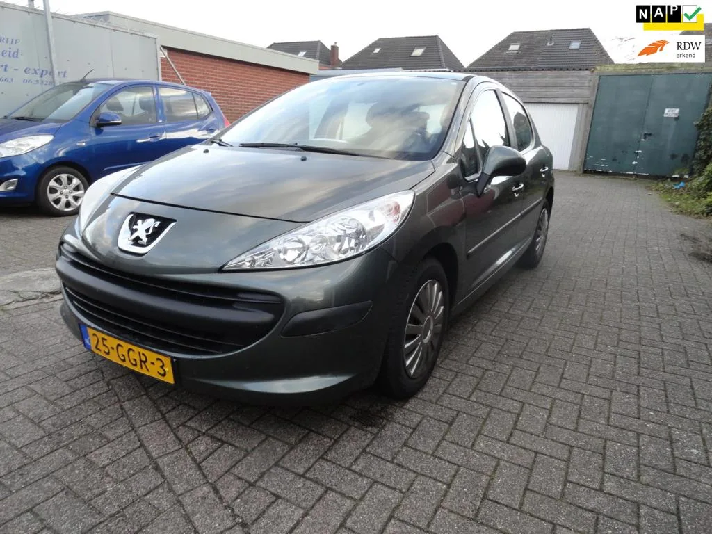 Peugeot 207 (2008) — foto 1