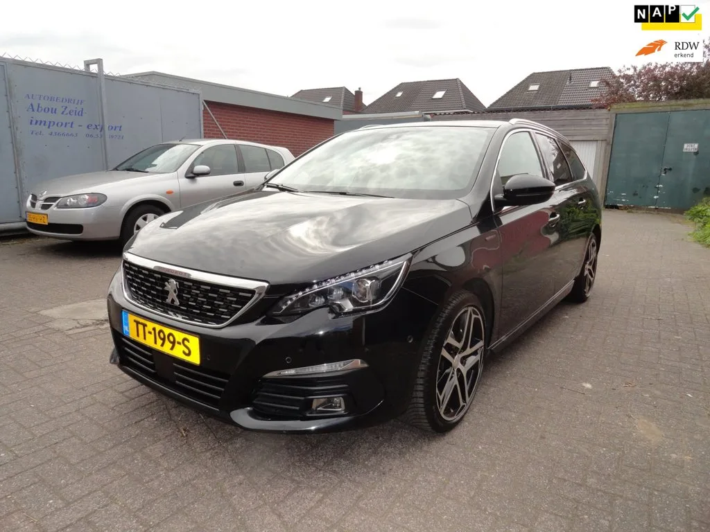 Peugeot 308 (2018) — foto 1