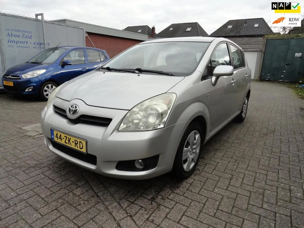 Toyota Verso (2017) — foto 1