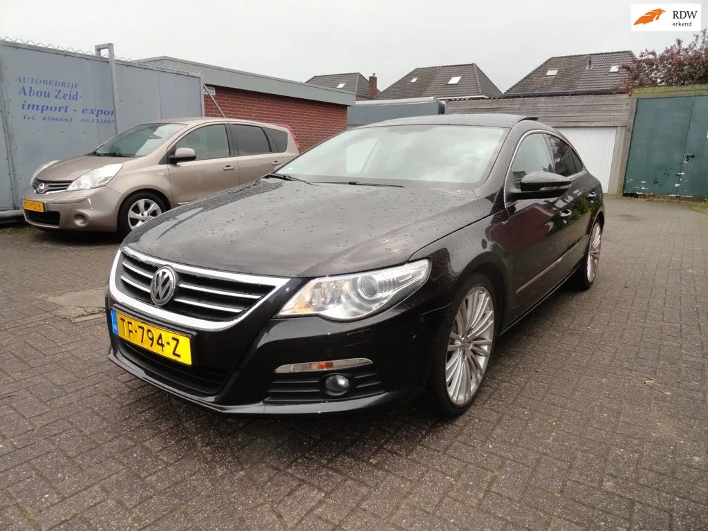 Volkswagen Passat (2010) — foto 1