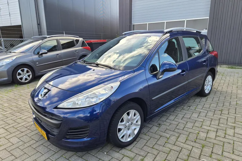Peugeot 207 (2010)
