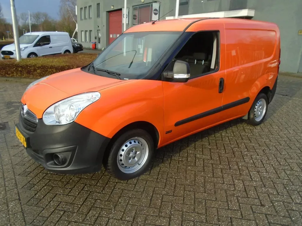 Opel Combo (2018) — foto 1
