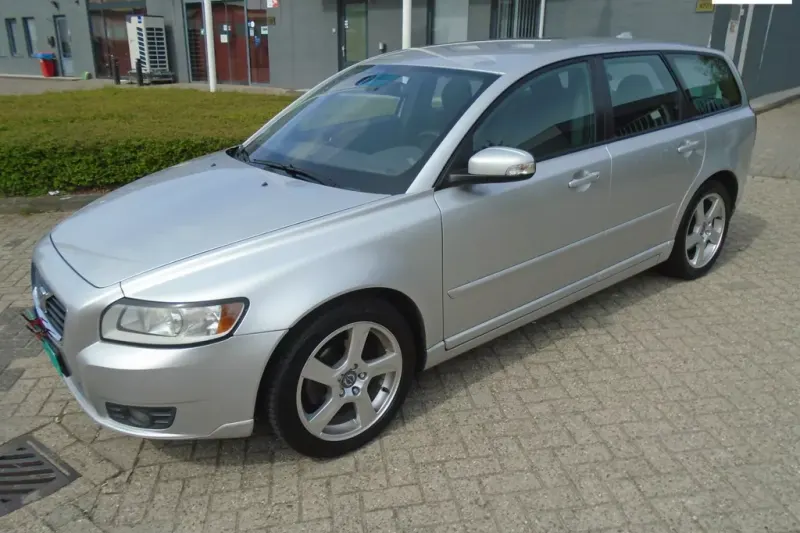 Volvo V50 (2010)