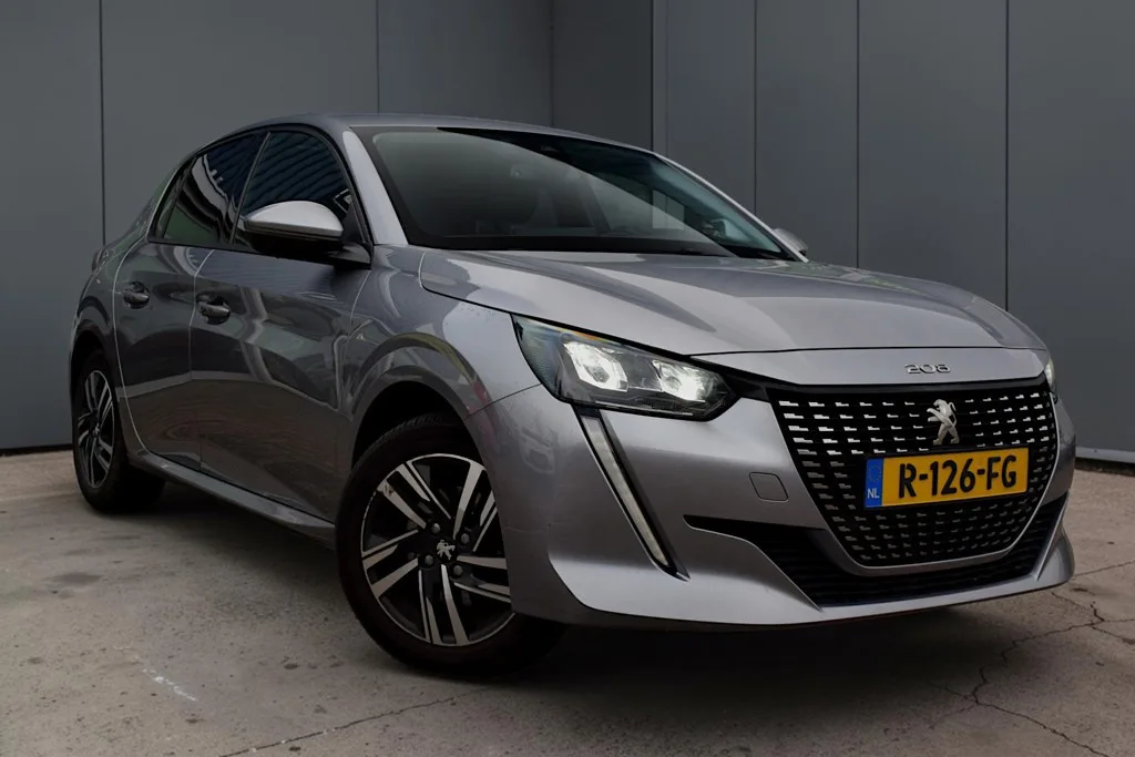 Peugeot 208 (2021) — foto 1