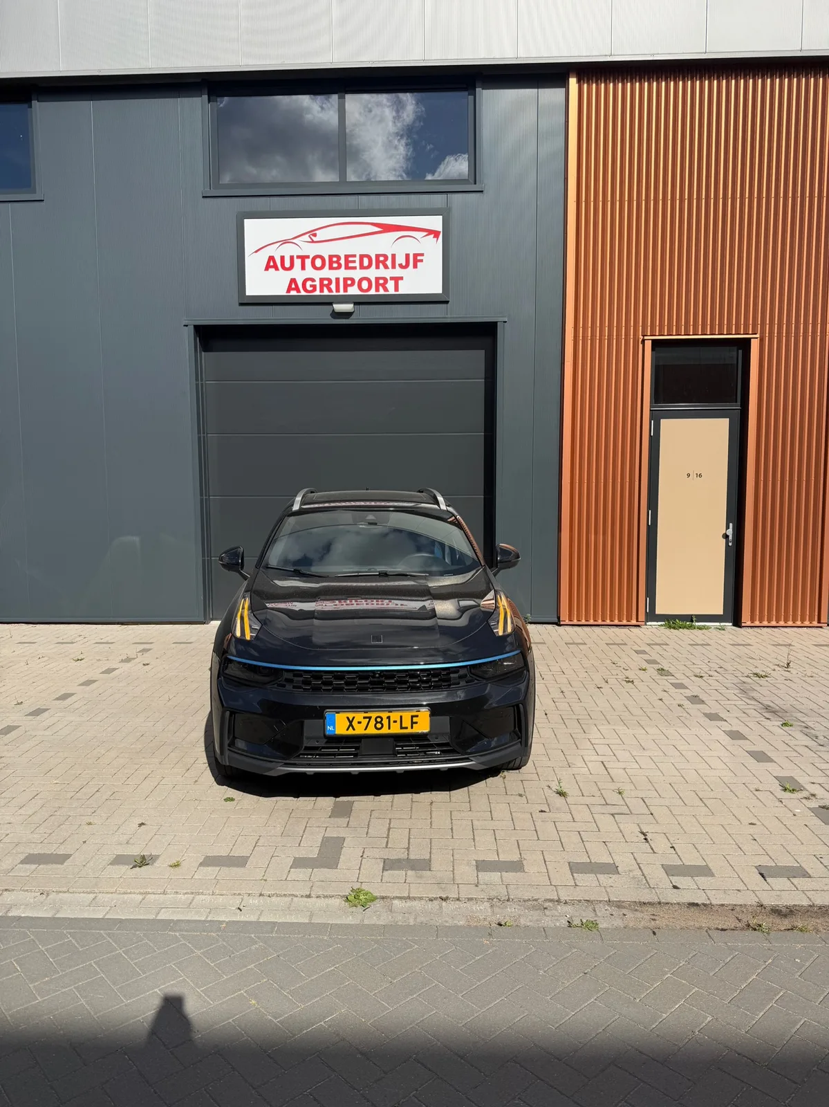 Lynk & Co 01 (2024) — foto 1