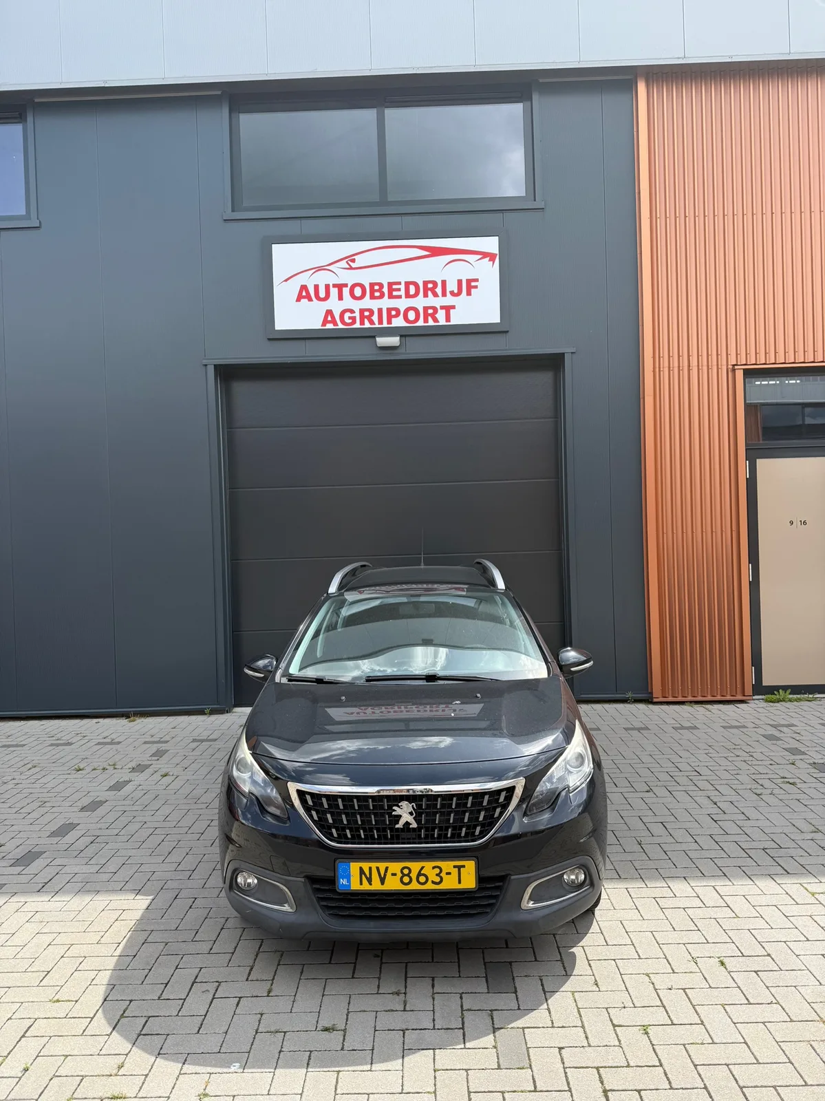 Peugeot 2008 (2017) — foto 1