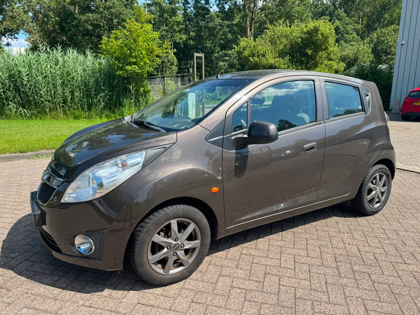 Chevrolet Spark (2011) — foto 1
