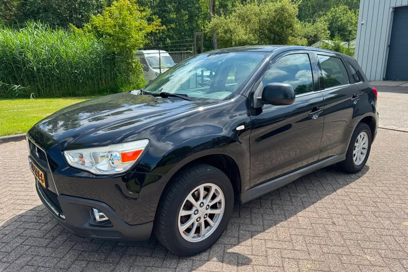 Mitsubishi ASX (2011)